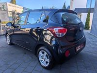 Gebraucht Hyundai i10 67 PS (49 kW) 2017 Schwarz Kleinwagen