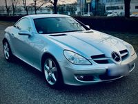 Gebraucht Mercedes SLK200 169 PS (124 kW) 2004 Silber Cabrio