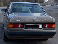 Gebraucht Mercedes 190 118 PS (86 kW) 1990 Braun Limousine