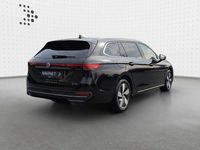 Gebraucht VW Passat IQ Drive 150 PS (110 kW) 2024 Grenadillschwarz metallic Kombi