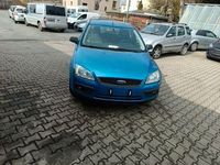 Gebraucht Ford Focus Trend 101 PS (74 kW) 2006 Blau Limousine