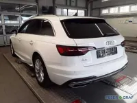 Gebraucht Audi A4 Sport 204 PS (150 kW) 2023 Ibisweiß Kombi