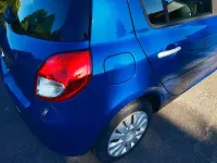 Używany Renault Clio II Expression 75 KM (55 kW) 2010 Niebieski Hatchback