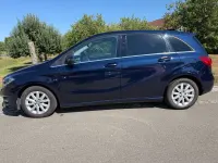 Gebraucht Mercedes B180 109 PS (80 kW) 2017 Blau Kleinwagen