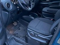 Second-hand Mercedes Vito 163 CP (119 kW) 2017 Albastru Van