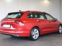 Gebraucht VW Golf VIII Style 150 PS (110 kW) 2021 Rot Limousine