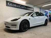 Neu Tesla Model 3 Performance 377 kW (513 PS) 2026 Weiß Limousine