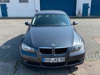 Gebraucht BMW 320 150 PS (110 kW) 2006 Grau Limousine