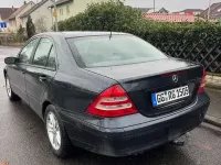 Gebraucht Mercedes 180 105 PS (77 kW) 2004 Limousine