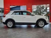 Second-hand VW T-Roc Life 150 CP (110 kW) 2022 Alb SUV