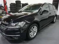 Gebraucht VW Golf VII 116 PS (85 kW) 2020 Deep black perleffekt Kombi