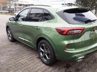 Neu Ford Kuga ST-Line 186 PS (136 kW) 2025 Bursting green SUV