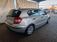 Gebraucht BMW 116 116 PS (85 kW) 2006 Titansilber metallic Kleinwagen