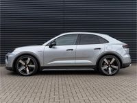 Neu Porsche Macan 300 kW (408 PS) 2025 Silber SUV