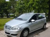 Gebraucht Mercedes B180 116 PS (85 kW) 2009 Grau Van / Kleinbus