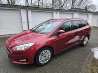 Gebraucht Ford Focus Business Edition 125 PS (91 kW) 2015 Rot Kombi
