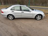 Gebraucht Mercedes C200 163 PS (119 kW) 2004 Limousine