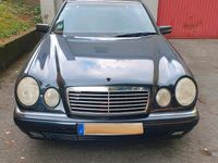 Gebraucht Mercedes E240 170 PS (125 kW) 1998 Schwarz Kombi