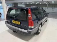 Gebraucht Volvo V70 140 PS (102 kW) 2003 Blau Kombi