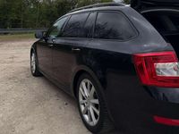 Gebraucht Skoda Octavia Joy 150 PS (110 kW) 2016 Schwarz Kleinwagen