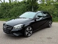 Gebraucht Mercedes A180 Urban 122 PS (89 kW) 2015 Schwarz Kleinwagen