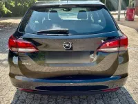 Gebraucht Opel Astra 122 PS (89 kW) 2021 Schwarz Kombi