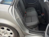 Gebraucht Audi A4 175 PS (128 kW) 2004 Grau Limousine