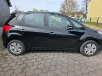 Gebraucht Hyundai ix20 90 PS (66 kW) 2012 Schwarz Kleinwagen