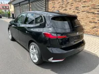Gebraucht BMW 225 136 PS (100 kW) 2023 Schwarz Van / Kleinbus