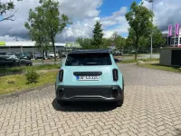 Neu Renault 4 E-Tech Komfort 110 kW (150 PS) 2026 Hautsdefrance grün mit SUV