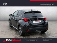 Neu Toyota Yaris Hybrid Comfort 116 PS (85 kW) 2025 Schwarz Limousine