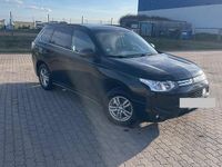 Gebraucht Mitsubishi Outlander 150 PS (110 kW) 2014 Schwarz SUV