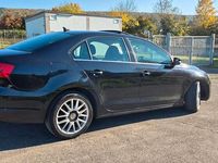 Second-hand VW Jetta 170 CP (125 kW) 2011 Negru Berlinǎ