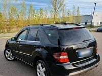 Gebraucht Mercedes ML320 224 PS (164 kW) 2007 Schwarz SUV