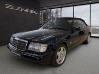 Gebraucht Mercedes E220 AMG 150 PS (110 kW) 1997 Blau Cabrio