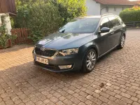 Gebraucht Skoda Octavia Ambition 150 PS (110 kW) 2016 Grau Kombi