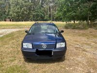 Usata VW Bora 115 CV (84 kW) 2002 Blu Station wagon