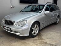Gebraucht Mercedes C220 150 PS (110 kW) 2003 Silber Kombi