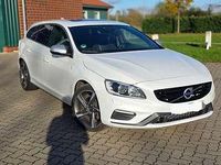 Gebraucht Volvo V60 R-Design Momentum 224 PS (164 kW) 2015 Weiß Kombi