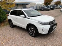 Neu Suzuki Vitara Comfort+ 129 PS (94 kW) 2025 Cool white pearl metallic SUV