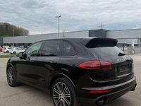 Second-hand Porsche Cayenne Platinum Edition 262 CP (192 kW) 2017 Negru SUV
