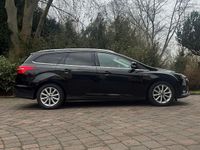 Gebraucht Ford Focus Titanium 120 PS (88 kW) 2016 Schwarz Kombi