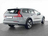 Gebraucht Volvo V60 CC 145 PS (106 kW) 2023 Kombi