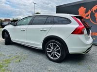 Gebraucht Volvo V60 190 PS (139 kW) 2017 Weiß Kombi