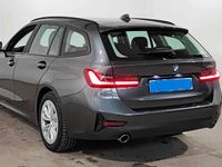 Gebraucht BMW 318 Advantage 150 PS (110 kW) 2021 Mineralgrau Kombi