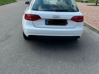 Używany Audi A4 Ambition 120 KM (88 kW) 2012 Biały Kombi