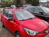 Gebraucht Hyundai i20 Edition 86 PS (63 kW) 2013 Rot Kleinwagen