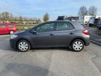 Gebraucht Toyota Auris Basis 97 PS (71 kW) 2012 Kleinwagen