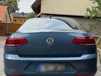 Gebraucht VW Passat 150 PS (110 kW) 2016 Blau Limousine