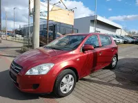 Gebraucht Kia Ceed 109 PS (80 kW) 2009 Rot Kleinwagen